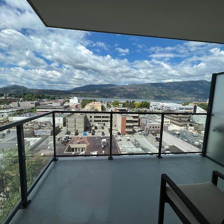 Amazing Brand New Lakeview Condo Downtown Kelowna Exterior foto